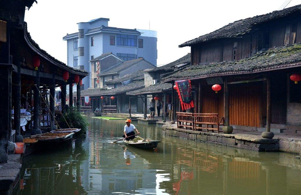 小红帽的冒险之旅