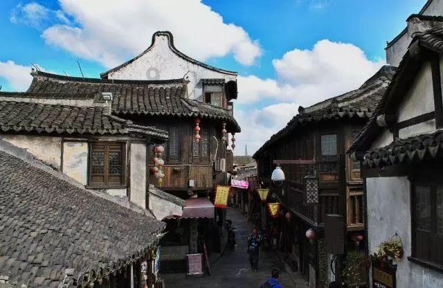 探索我是女生,要参加漫展cosplay伊佐那社,还是锐雯呢?我难以抉择,玩了10年的好朋友让我cos伊热点话题,共享与交流精彩见解